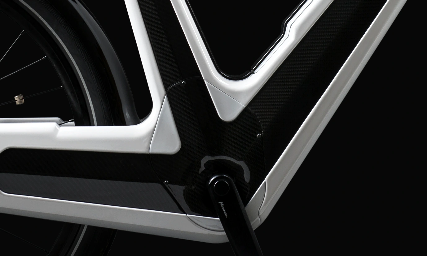 Detail der zentralen Monocoque-Rahmenstruktur des E-Bikes