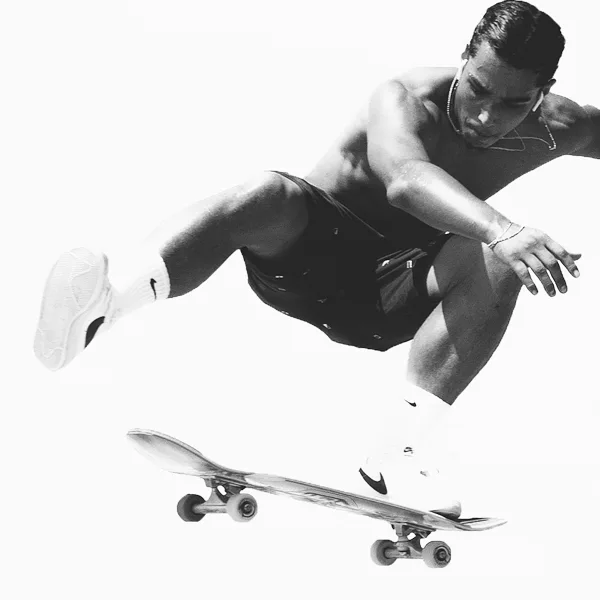 Untersuchung von Bewegung und Körperhaltung beim Skateboardfahren