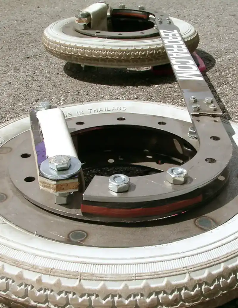 Technisches Detail des Lenk- und Bewegungssystems
